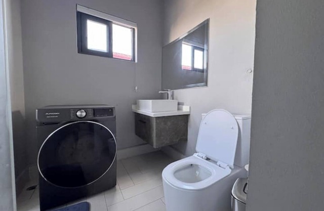 2 bedroom spacious Self-service apartment