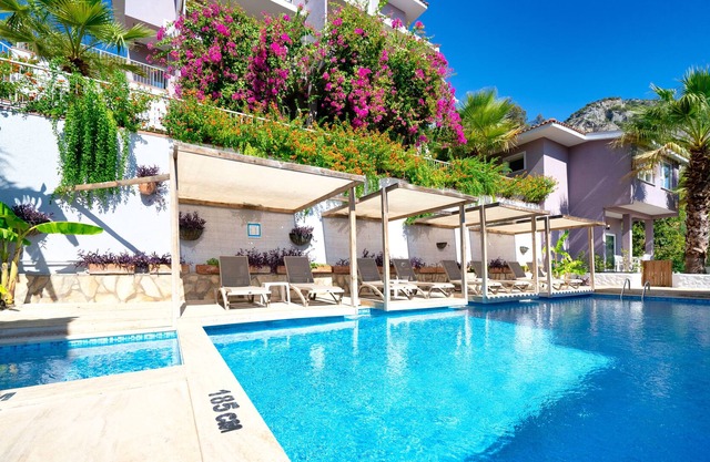 2 Bedroom Villa with Shared Pool