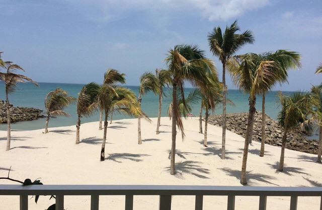 2 bedrooom, 2 1/2 bath beachfront, Puntarenas, Buenaventura.