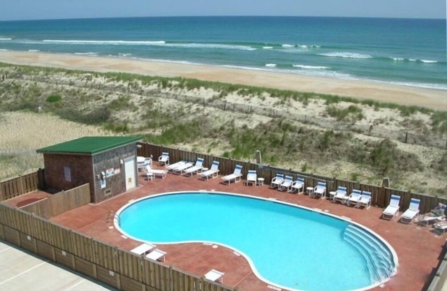 2 BR/2 BA Hatteras Top Floor Oceanfront Condo