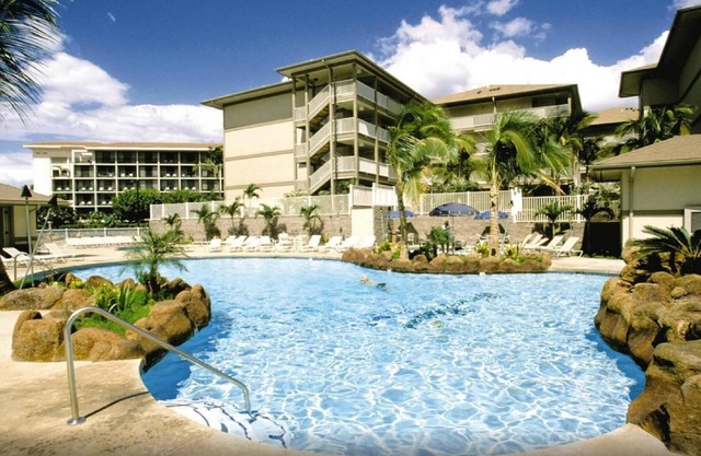 2 BR/2 BA in a beautiful resort, super clean, great beach, Sleeps 6
