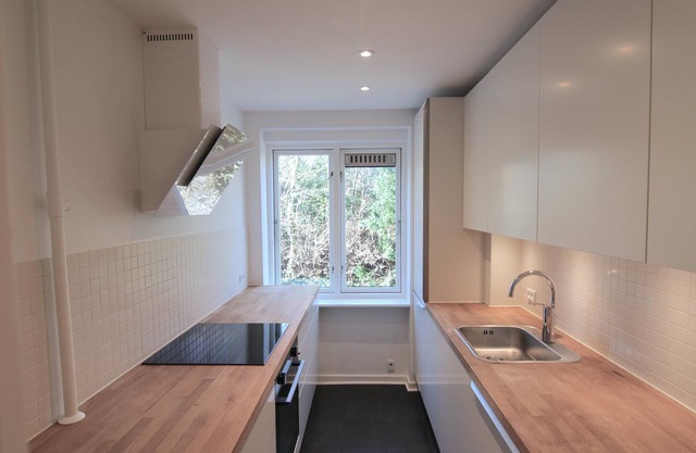 2-BR apartment w/a balcony in Charlottenlund - 194