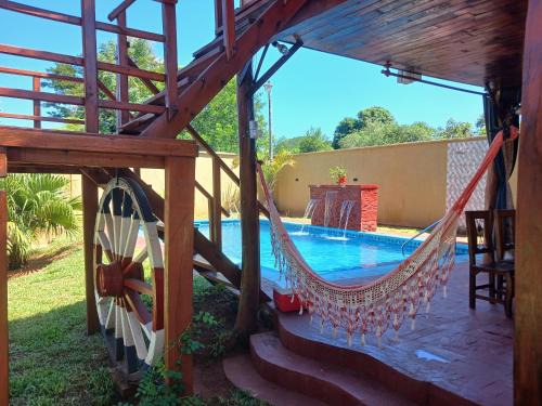2 Cabañas Para Parejas Con Baño Privado y 3 Cabañas en Bungalow Para 4 Personas Cada Una Con Baño Compartido