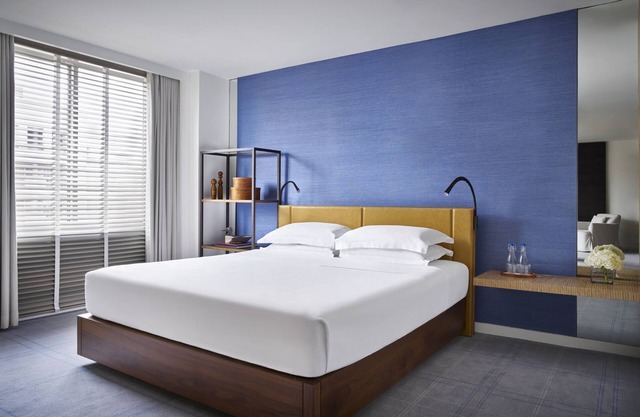 2 Connecting Suites at a 5⭐️ Hotel