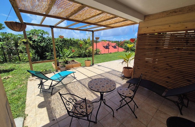 2 cosy and ventilated rooms LE GOSIER