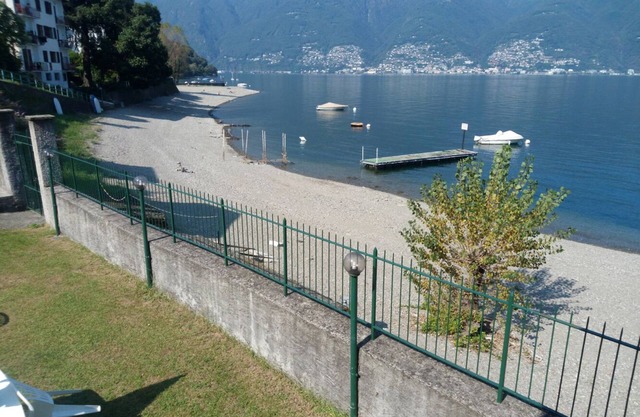 2 bedroom house in small residence right on the beach