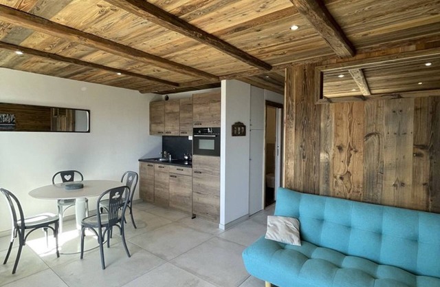 2-room apartment for 4 with balcony in Alpe d'Huez