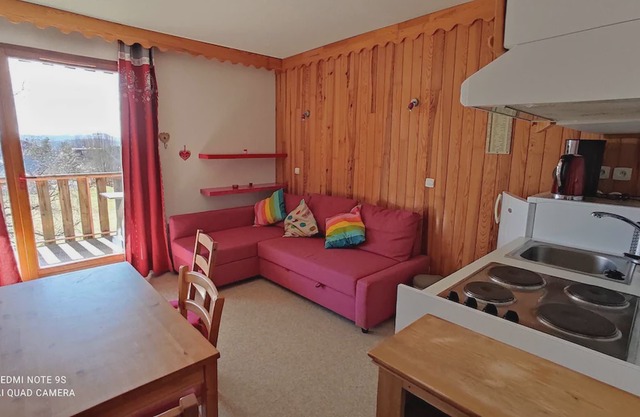 2 ROOMS 6 sleeps SAINT JEAN MONTCLAR