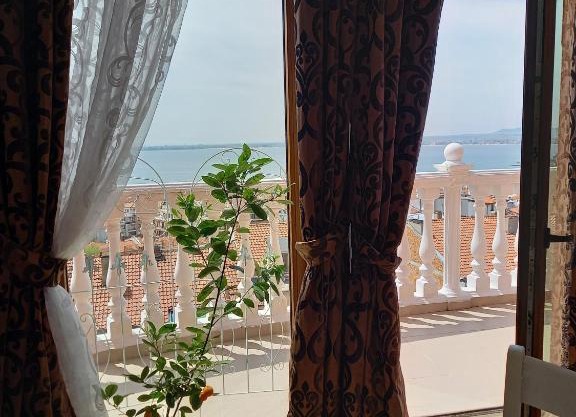 2 Rooms Apartament with sea and mountains views