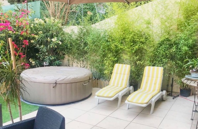 2 Rooms RDJ Centre Juan les Pins 100 m from beaches