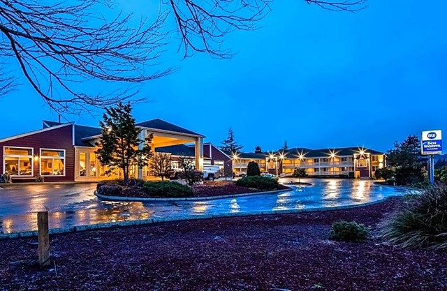 2-Star Hotel ∙ Best Western Salbasgeon Inn & Suites