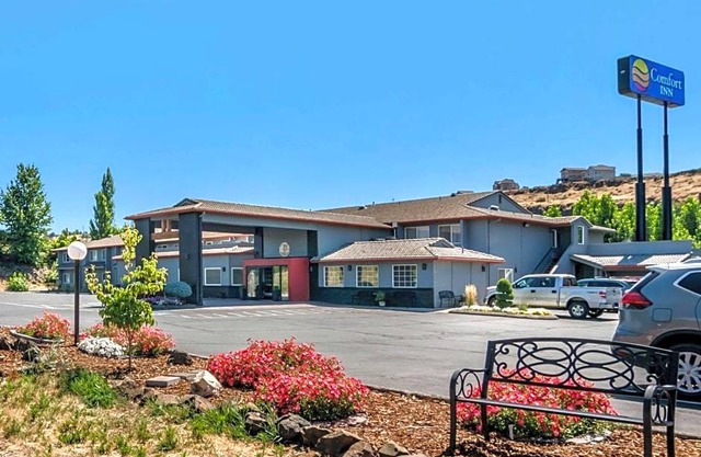 2-Star Hotel ∙ Comfort Inn Columbia Gorge