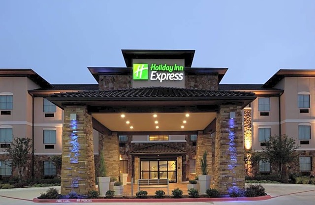 2-Star Hotel ∙ Holiday Inn Express Marble Falls, an IHG Hotel
