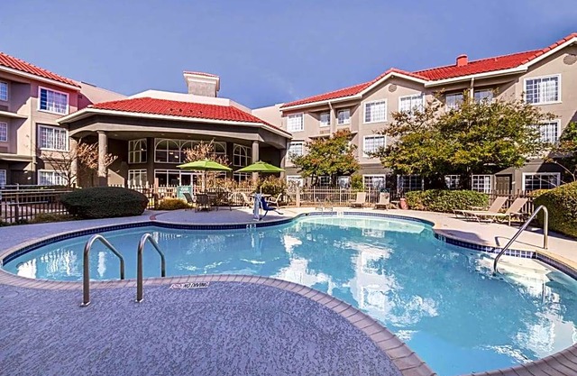 2-Star Hotel ∙ La Quinta by Wyndham Austin at The Domain