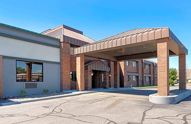 2-Star Hotel ∙ Quality Inn Saint Cloud