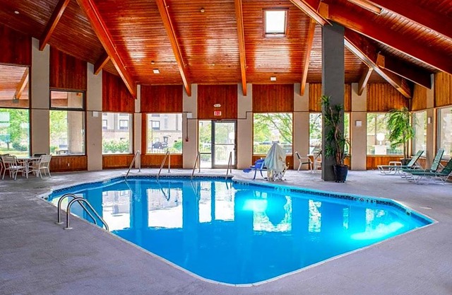 2-Star Hotel ∙ Quality Inn Plainfield - Indianapolis West