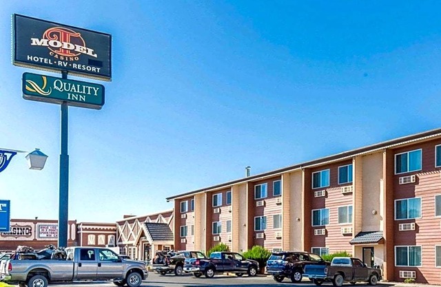 2-Star Hotel ∙ Quality Inn Winnemucca- Model T Casino