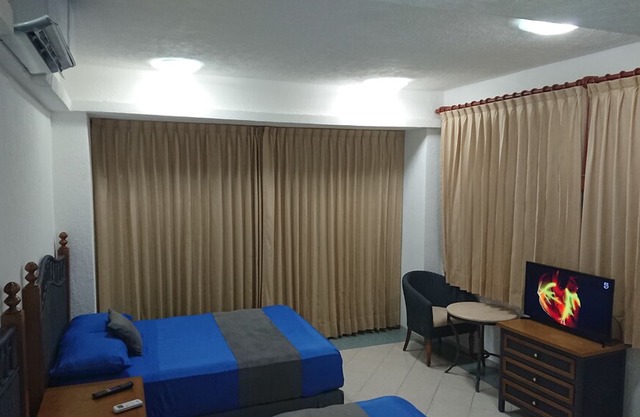 2 Steps to the Beach 2 bedroom apartment
