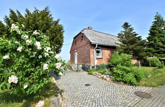 2 vacation homes in a double pack for nature lovers, close to the beach, quiet, large gardens
