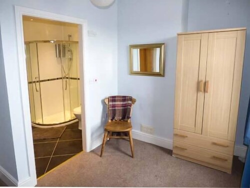 2 West View, ALLITHWAITE