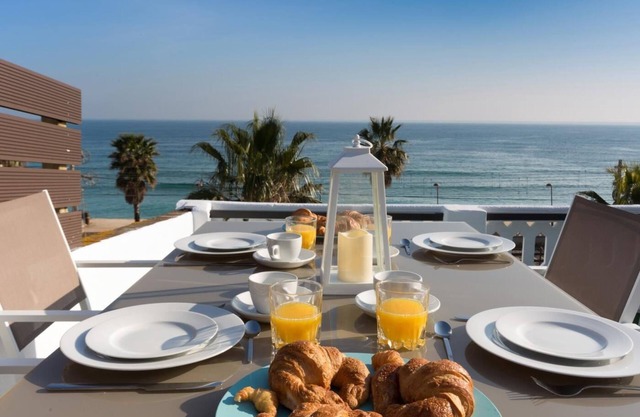 20 km from Barcelona from beach apartment