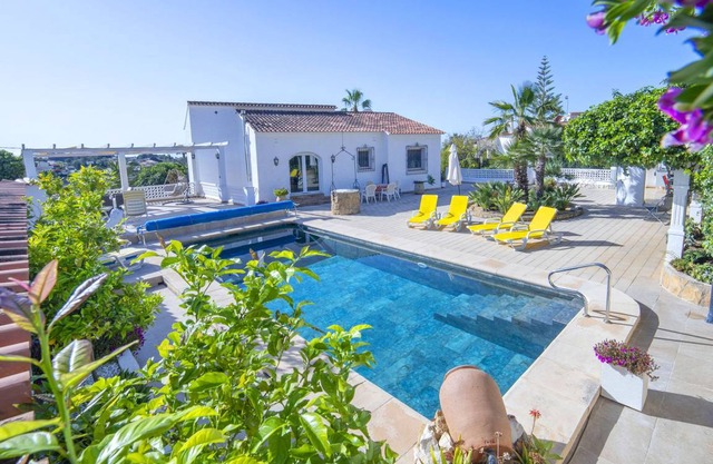 200 m² House ∙ 3 bedrooms ∙ 6 guests