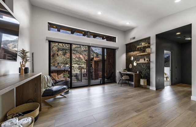 200 LaFave-Luxury Villa at Zion: Johnson Mountain