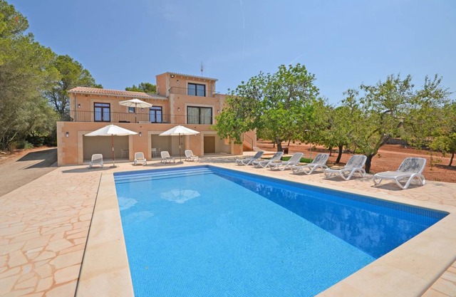 200 m² Cabin ∙ 5 bedrooms ∙ 10 guests