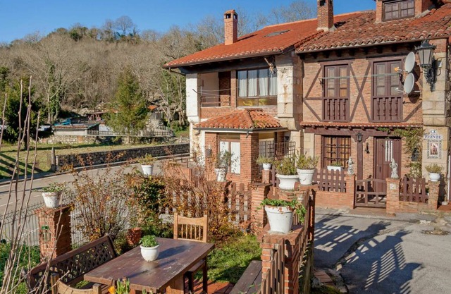 200 m² House ∙ 3 bedrooms ∙ 8 guests