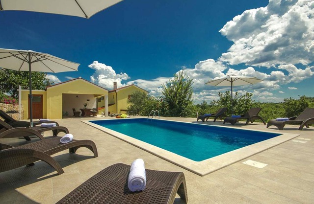 200 m² Villa ∙ 4 bedrooms ∙ 8 guests