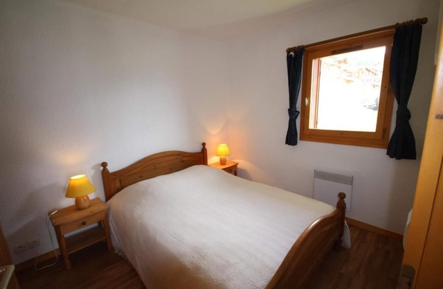 200m from resort center, 1st floor, view ski slopes, balcony, tv, ski locker, 37m², Les Saisies