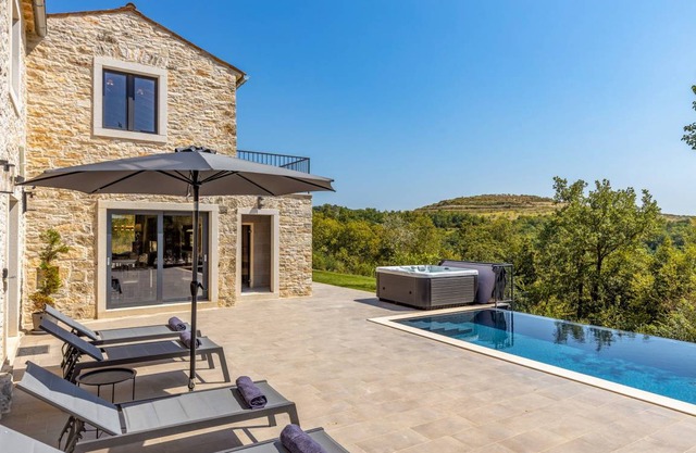 206 m² Villa ∙ 4 bedrooms ∙ 8 guests
