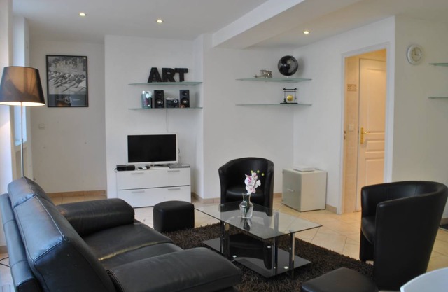 210 m² Apartment ∙ 6 bedrooms ∙ 12 guests