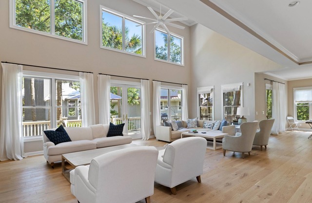 214 Glen Abbey: 4BR Home, Walk or Bike Beach, Beach Gear/Bike Credit