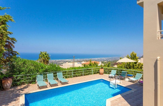 220 m² Villa ∙ 4 bedrooms ∙ 9 guests