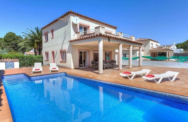 220 m² Villa ∙ 5 bedrooms ∙ 11 guests