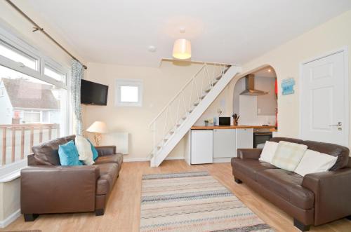 24 Tollgate Cottages