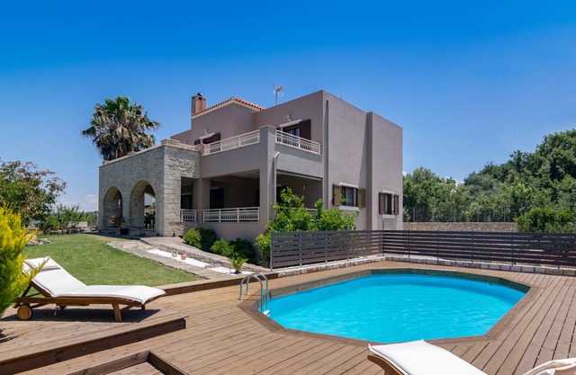 240 m² Villa ∙ 4 bedrooms ∙ 8 guests