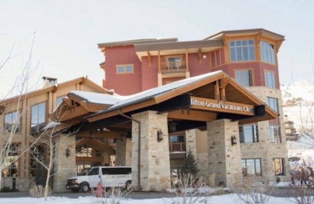 25%OFF. PRESIDENT’S WEEK FEB 15 : 22, 2025 . 2Bedroom, 3Bath. SKI 2 Resort.
