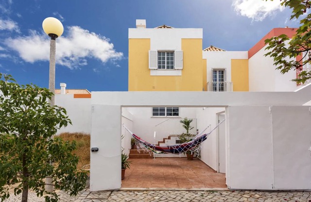 250 m² House ∙ 3 bedrooms ∙ 6 guests
