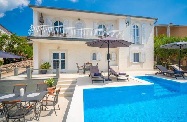 250 m² House ∙ 4 bedrooms ∙ 10 guests