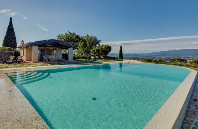 250 m² Villa ∙ 4 bedrooms ∙ 8 guests