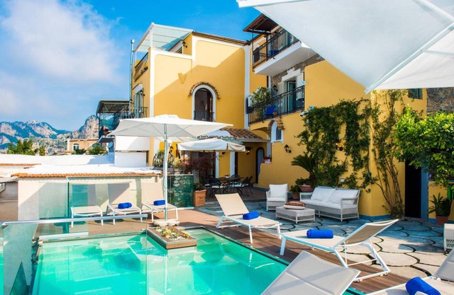Rentals Zeus Sea Terraces Air Conditioning 
