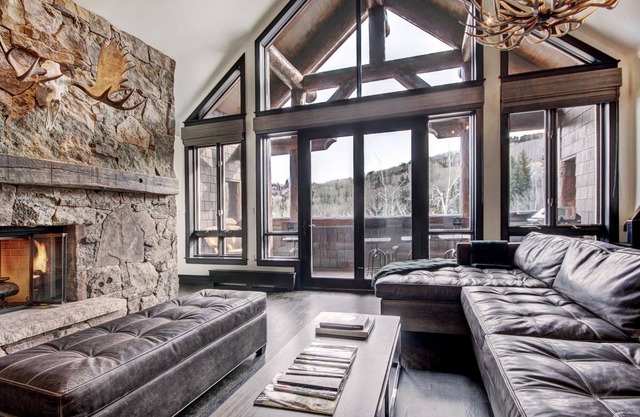 252 m² Condo ∙ 4 bedrooms ∙ 10 guests