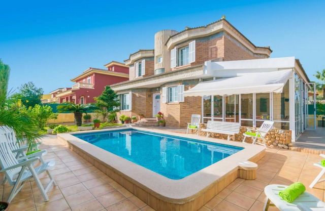 254 m² Villa ∙ 3 bedrooms ∙ 6 guests