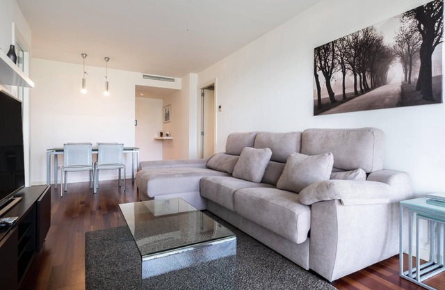 273 - Beach Apartment w/Pool II