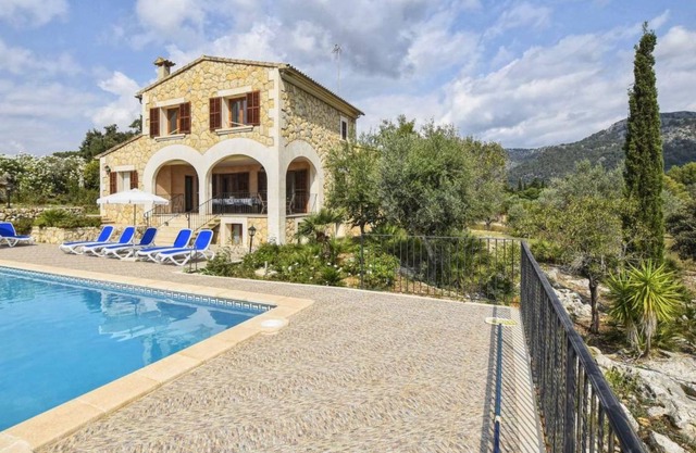 280 m² Apartment ∙ 5 bedrooms ∙ 10 guests