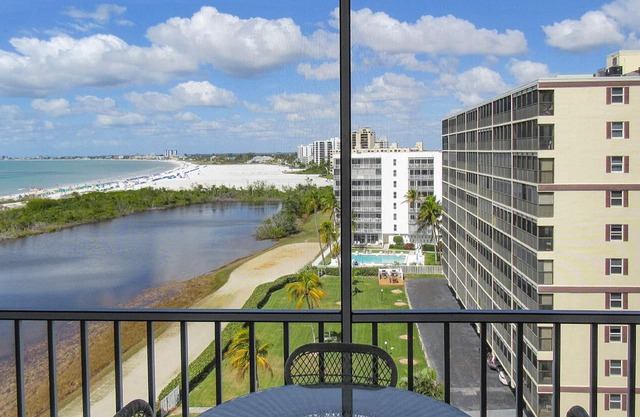 2B/2B Creciente Resort Vacation Condo on 9th Floor w/ Gulf View, Resort Pool, Tennis Courts!