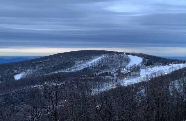 2br/2ba: Million Dollar View from Luxury Condo on the Ridge.