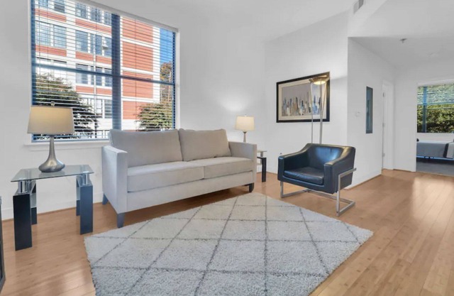 2BR at East Franklin Street